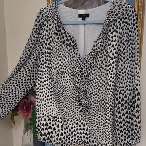 Apt. 9 Monochrome Heart Print Blouse